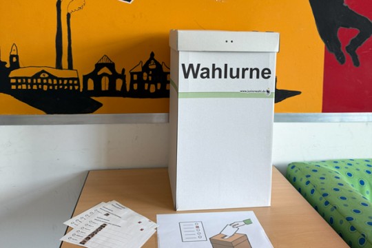 Ein Karton mit der Aufschrift 